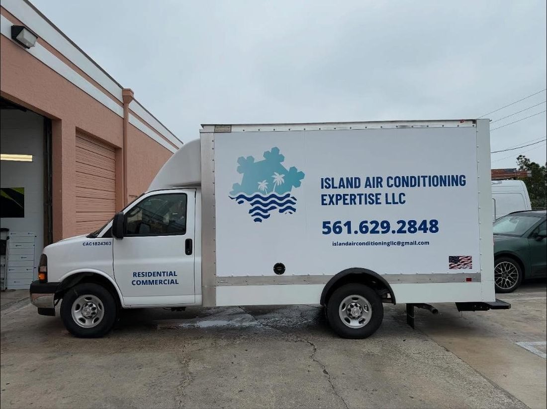 Island Air box truck with full graphics